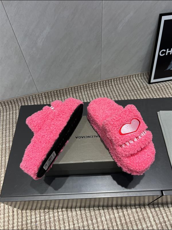 2025112818448645 210